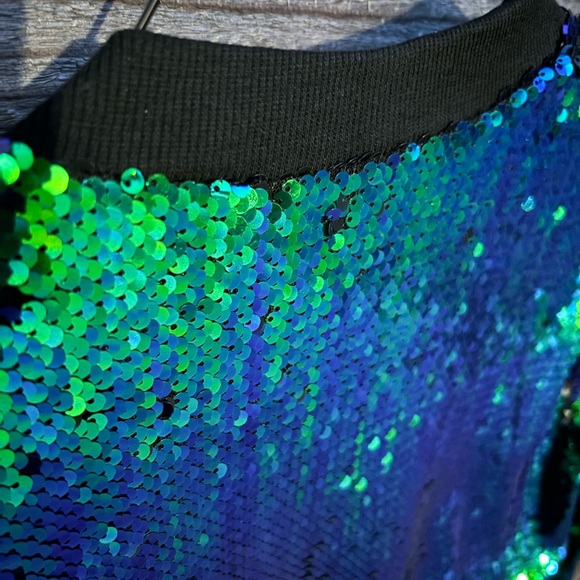 Women’s sequin bomber style jacket by Hancy - Picture 2 of 5